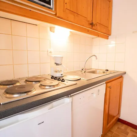 Le Cheval Blanc - 2 Pieces Pour 6 Personnes 193114 *
